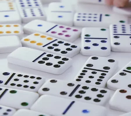 Hướng dẫn cách chơi domino luôn thắng, đơn giản nhất